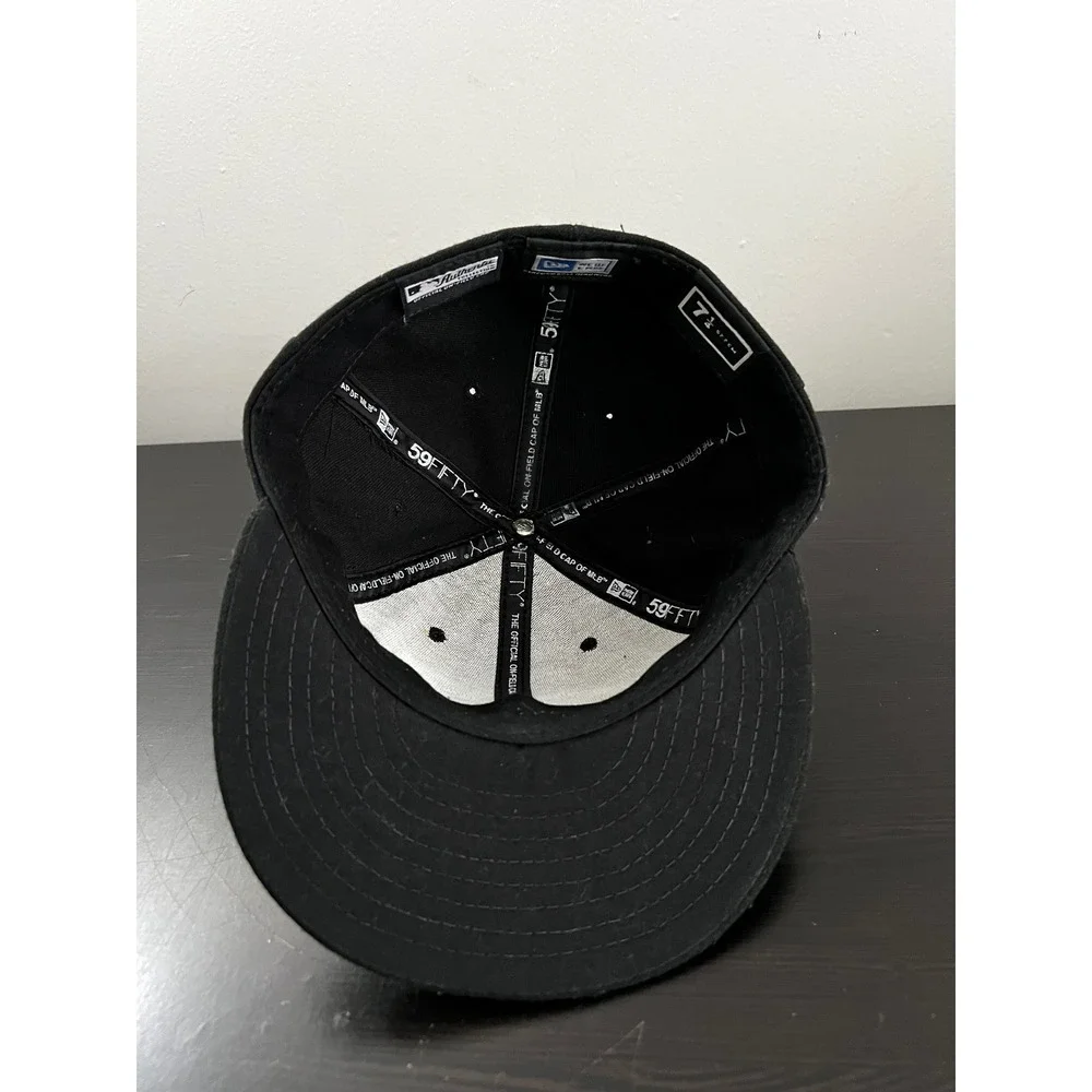 New Era 59FIFTY Toronto Blue Jays Fitted Hat Black MLB Authentic Size 7 1/4